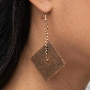 NEW in package Paparazzi copper earrings